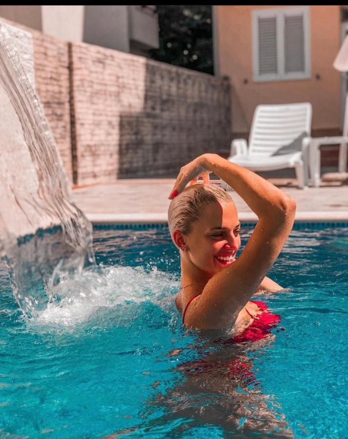 Queen Kodre Apartments Улцин Екстериор снимка