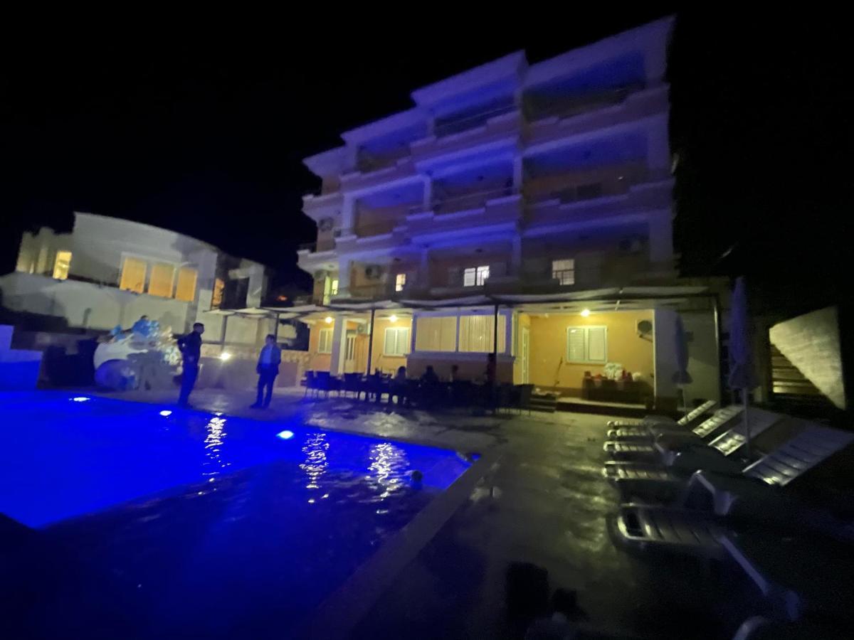 Queen Kodre Apartments Улцин Екстериор снимка