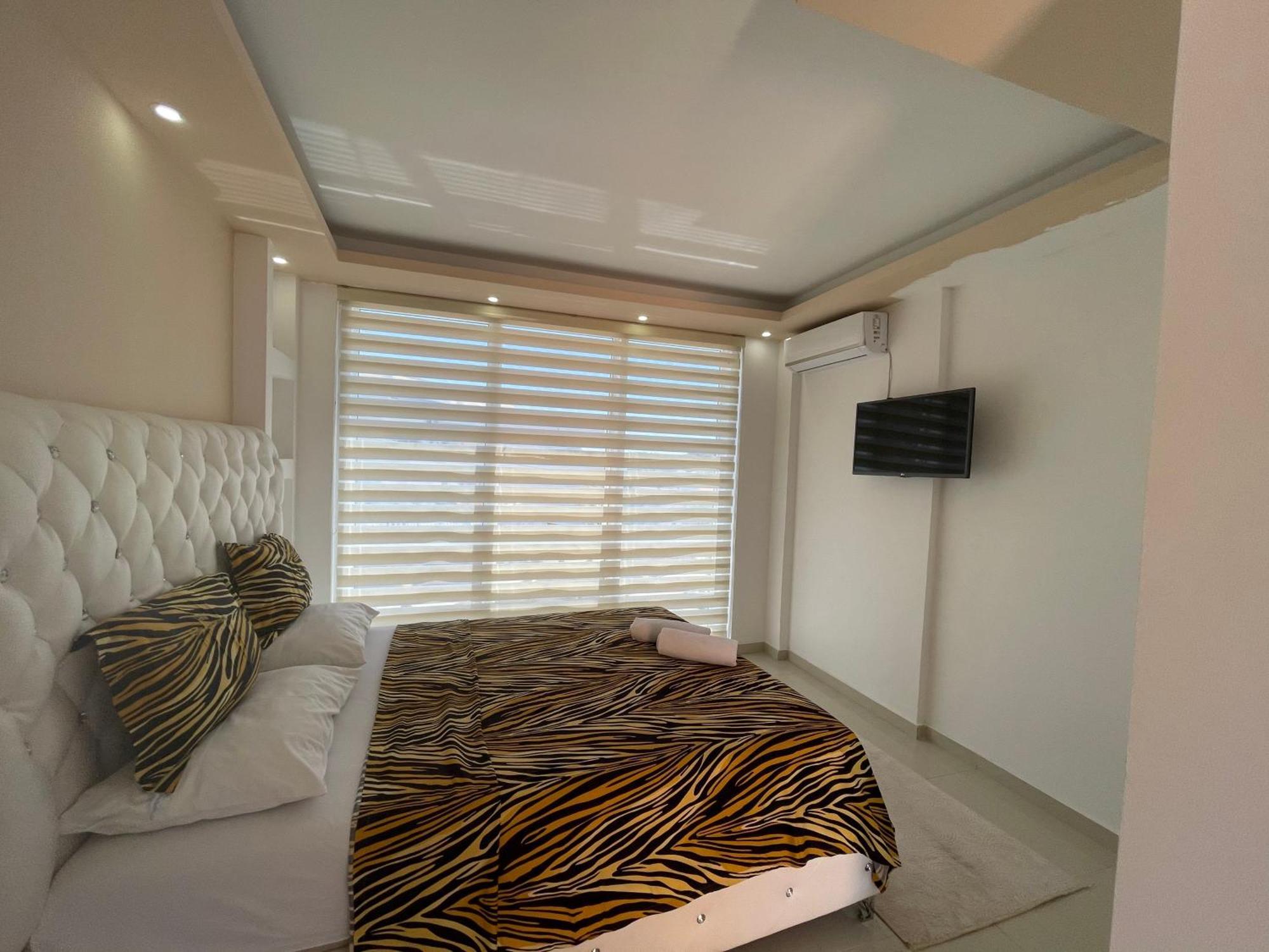 Queen Kodre Apartments Улцин Екстериор снимка