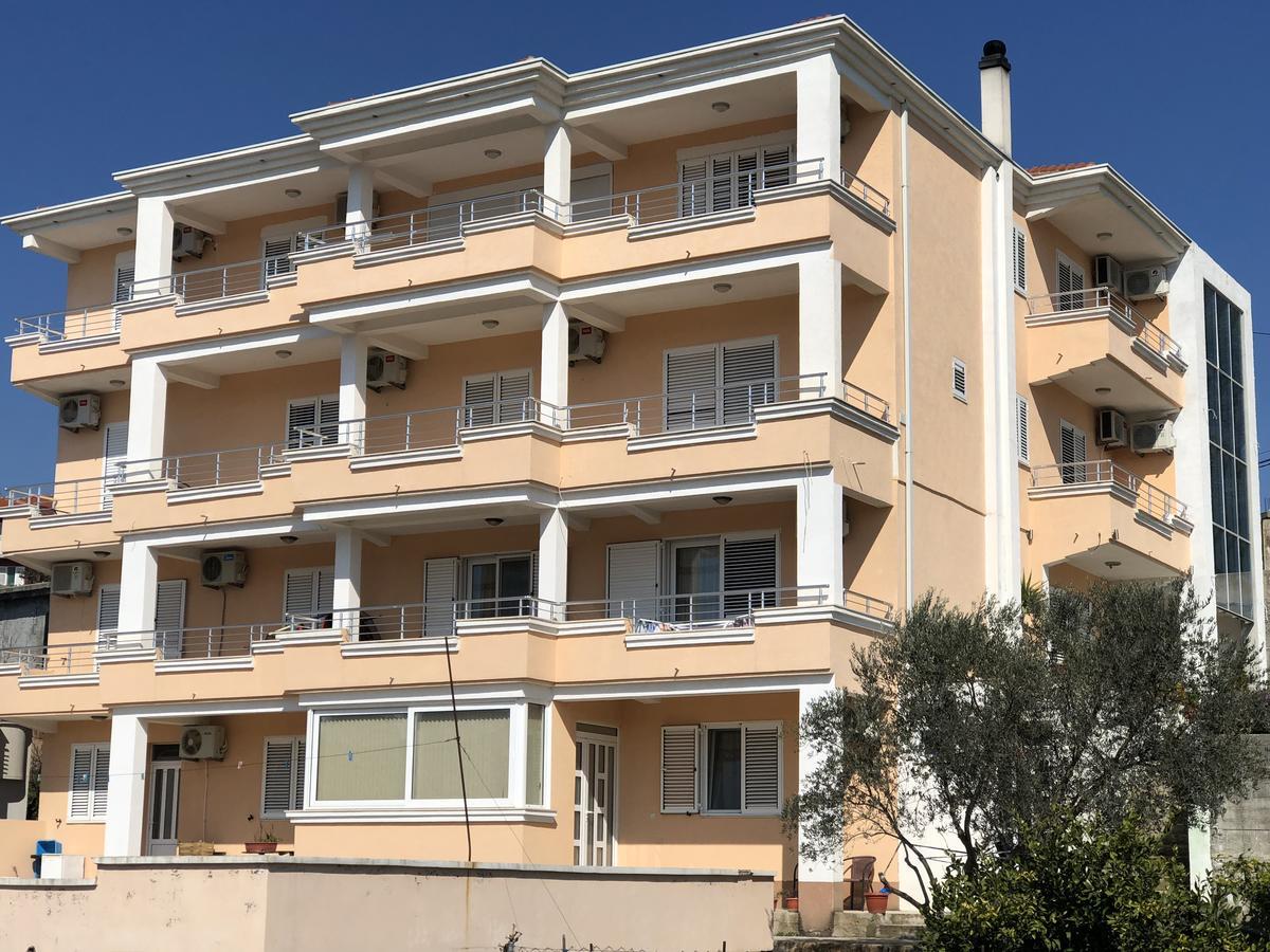 Queen Kodre Apartments Улцин Екстериор снимка